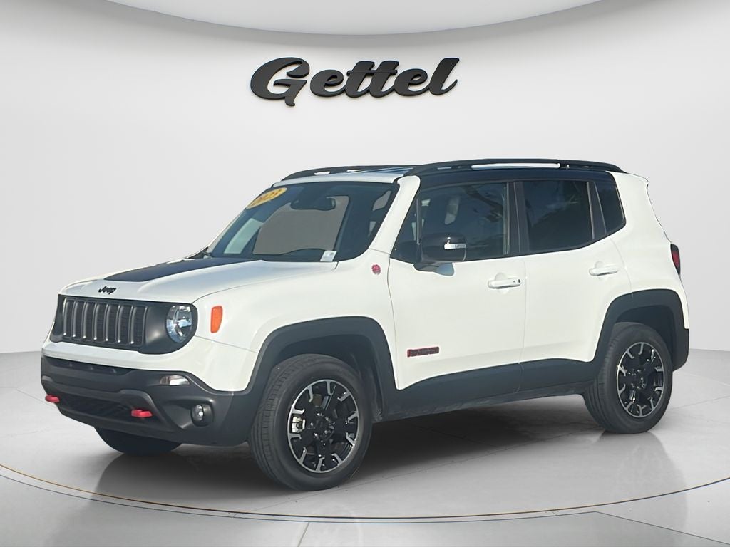 2023 Jeep Renegade Trailhawk in Alpine White Clearcoat — front three-quarter view