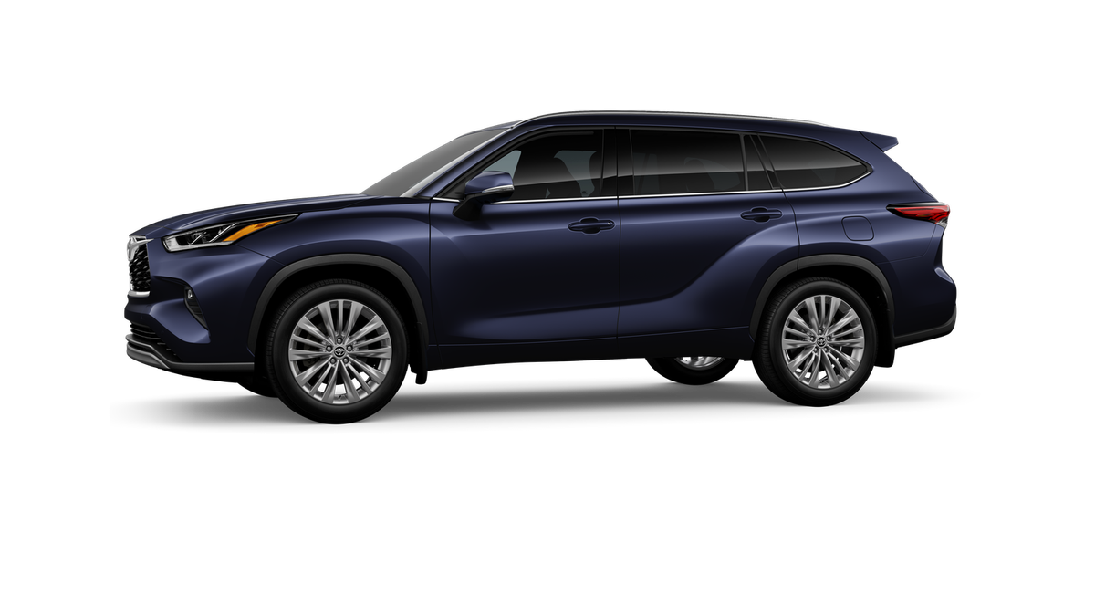 2026 Toyota Highlander — rear three-quarter view
