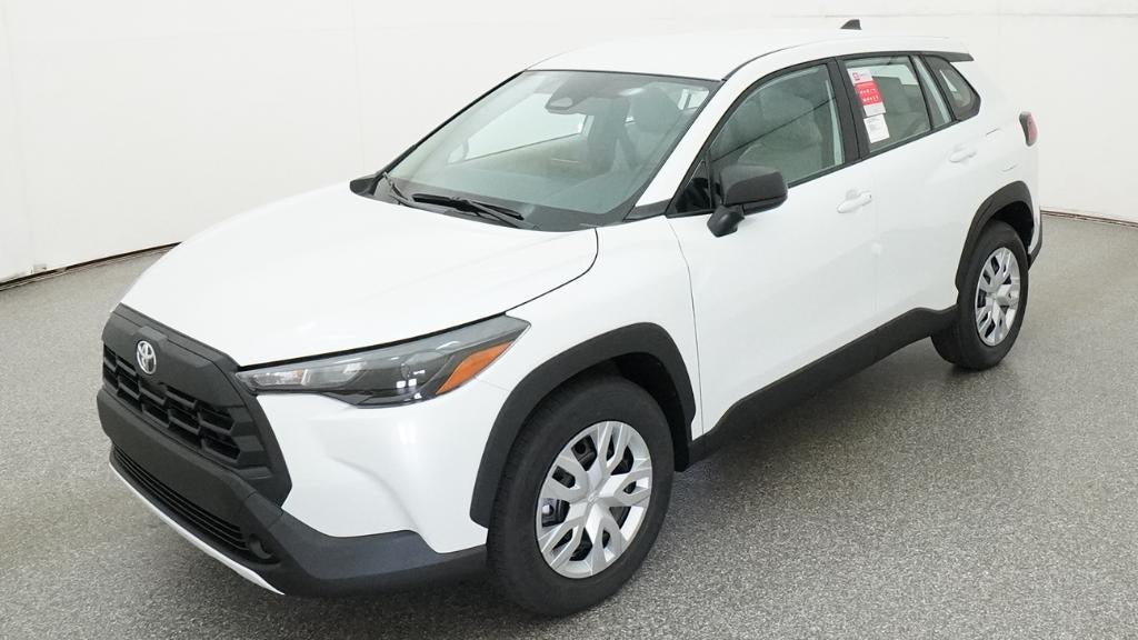 2026 Toyota Corolla Cross L in Wind Chill Pearl <a role='button' class='viewDgDisclaimersButton' data-toggle='modal'...